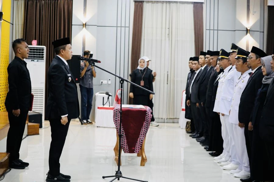 Bupati Iksan Kukuhkan 5 JPT dan Lantik 114 Pejabat Lingkup Pemkab Morowali